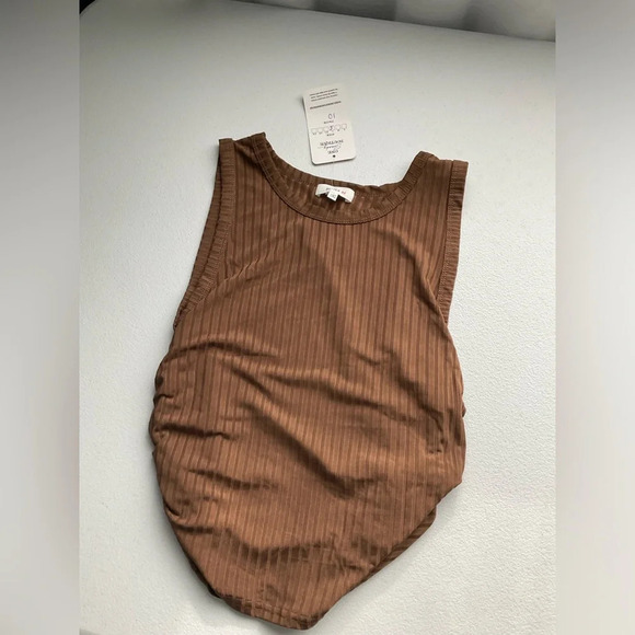 Women’s large ruched side tank top - Picture 1 of 4